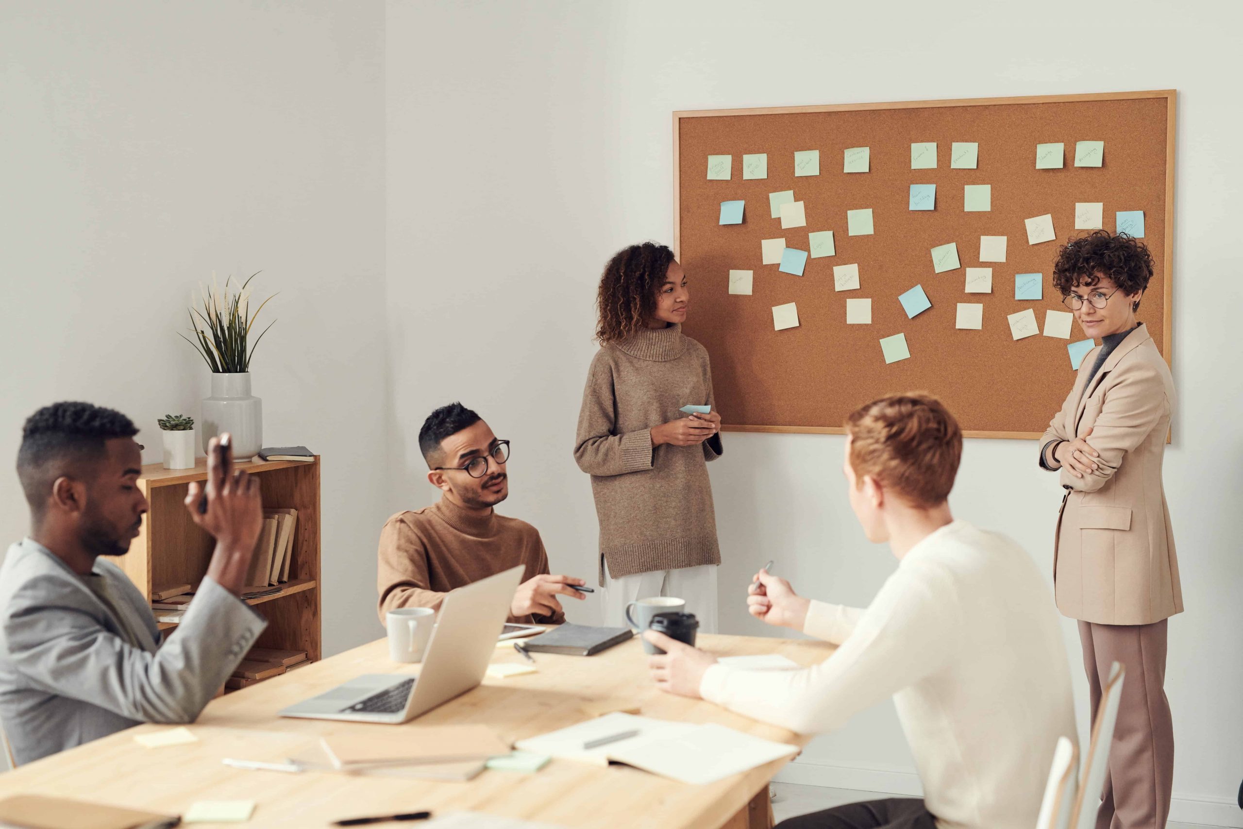 over-april-detachering sourcing